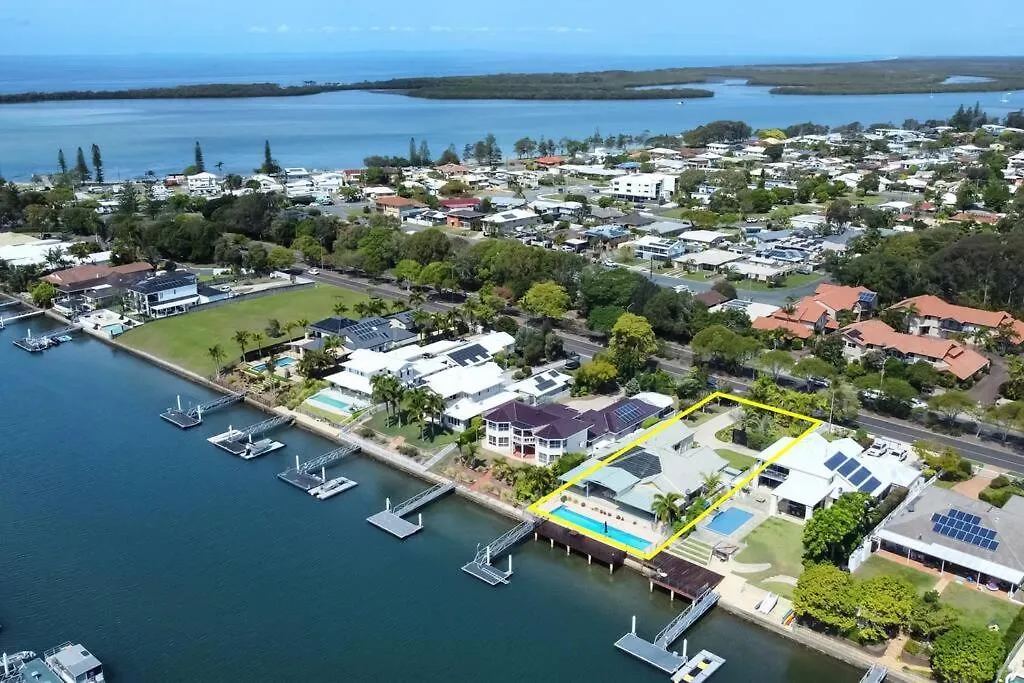 Holiday home Sunshine Coast Dream Getaway Villa Pelican Waters