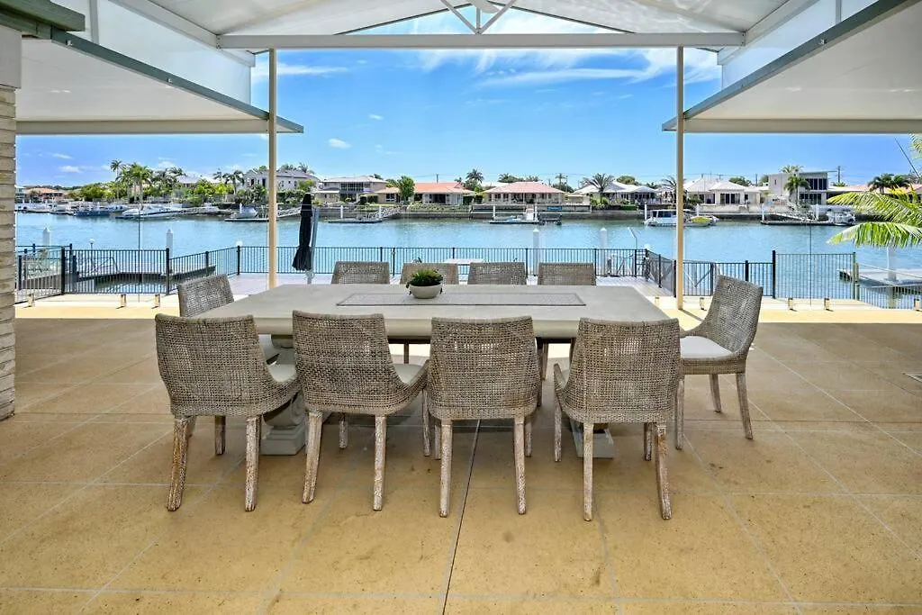 Sunshine Coast Dream Getaway Villa Pelican Waters Australia